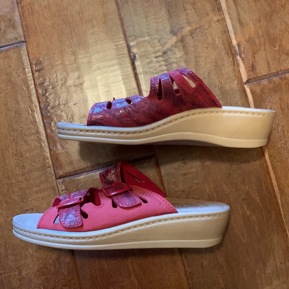 Brand New FLY FLOT Italy Red Adjustable Strap Wedge Shoes Sandals Slides 37